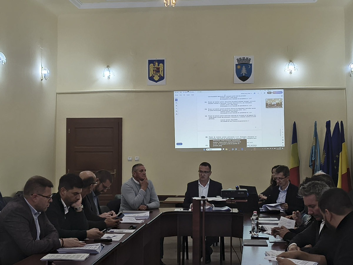 Tömbházfelújításról és tömegközlekedésről is döntöttek