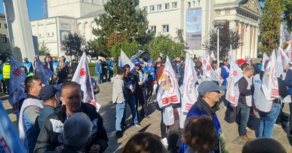Tiltakoznak a volt titkosrendőrség irattárát vizsgáló munkavállalók
