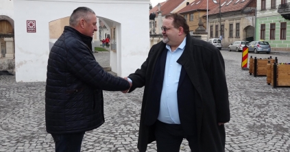 Eigel Tibor visszalépett a polgármesterjelöltségtől, Len Emil-Balázst támogatja