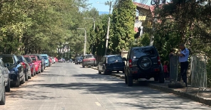 Büntetik a csíkszeredai kórház környékén szabálytalanul parkolókat