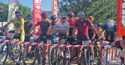 Közel négyszázan tekertek