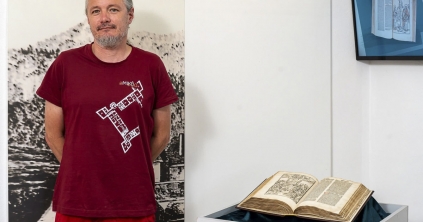 Évszázados kincsek és könyvritkaságok