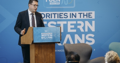 Szemmagasságban kell tartani az őshonos kisebbségek ügyét