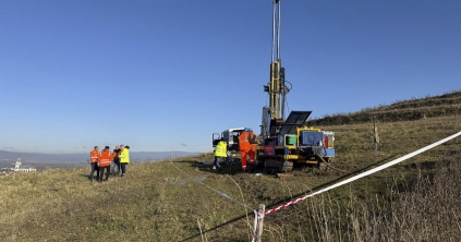 Autópálya-építés: elkezdték a geotechnikai fúrásokat és az archeológiai feltárást Ditróban