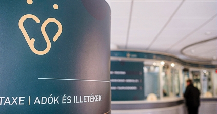 Száz család maradt szociális támogatás nélkül