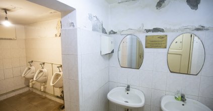 Rendbe hozzák a közvécét