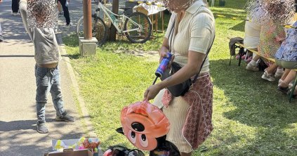 Elkobzott játékok és lufik