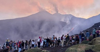 Hömpölygő történetek az Etnáról