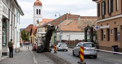 Macskaköves utcák ékesítik majd Székelyudvarhely központját