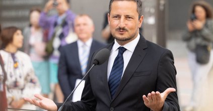 Saját pártot gründol az EP-alelnök