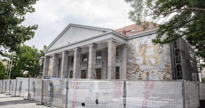 Négymillióval az eredeti összeg felett
