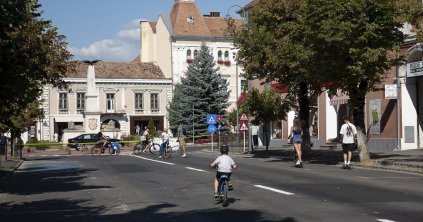 Megosztó kezdeményezés volt a vasárnapi korzó