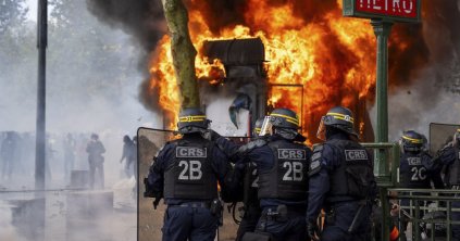 Paris bouillonne