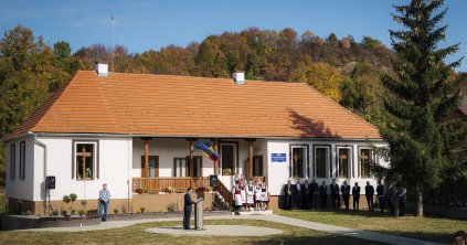 Felújították a patakfalvi iskolát és kultúrházat