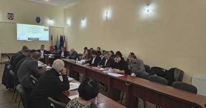 Tömbházfelújításról és tömegközlekedésről is döntöttek