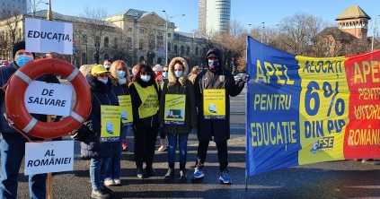 Csütörtökön tüntetést tartanak Bukarestben a tanügyi alkalmazottak