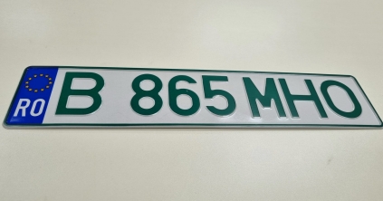 Hivatalos: zöld betűs rendszámtáblát kapnak a környezetkímélő autók