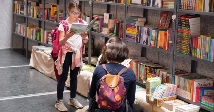 Könyvvásár Csíkban – Gyermekzsivajjal indult