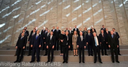 Brüsszel: rendkívüli NATO-csúcs