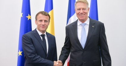 Emmanuel Macron francia elnököt fogadta Klaus Johannis