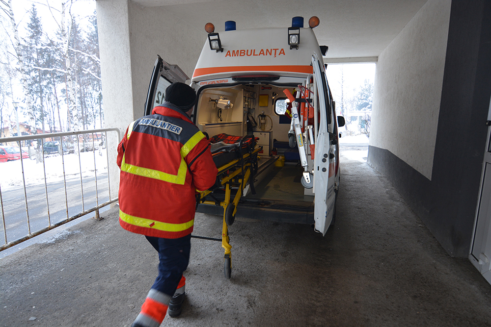 Súlyos állapotban lévő Covid-betegeket szállíthatnak Németországba