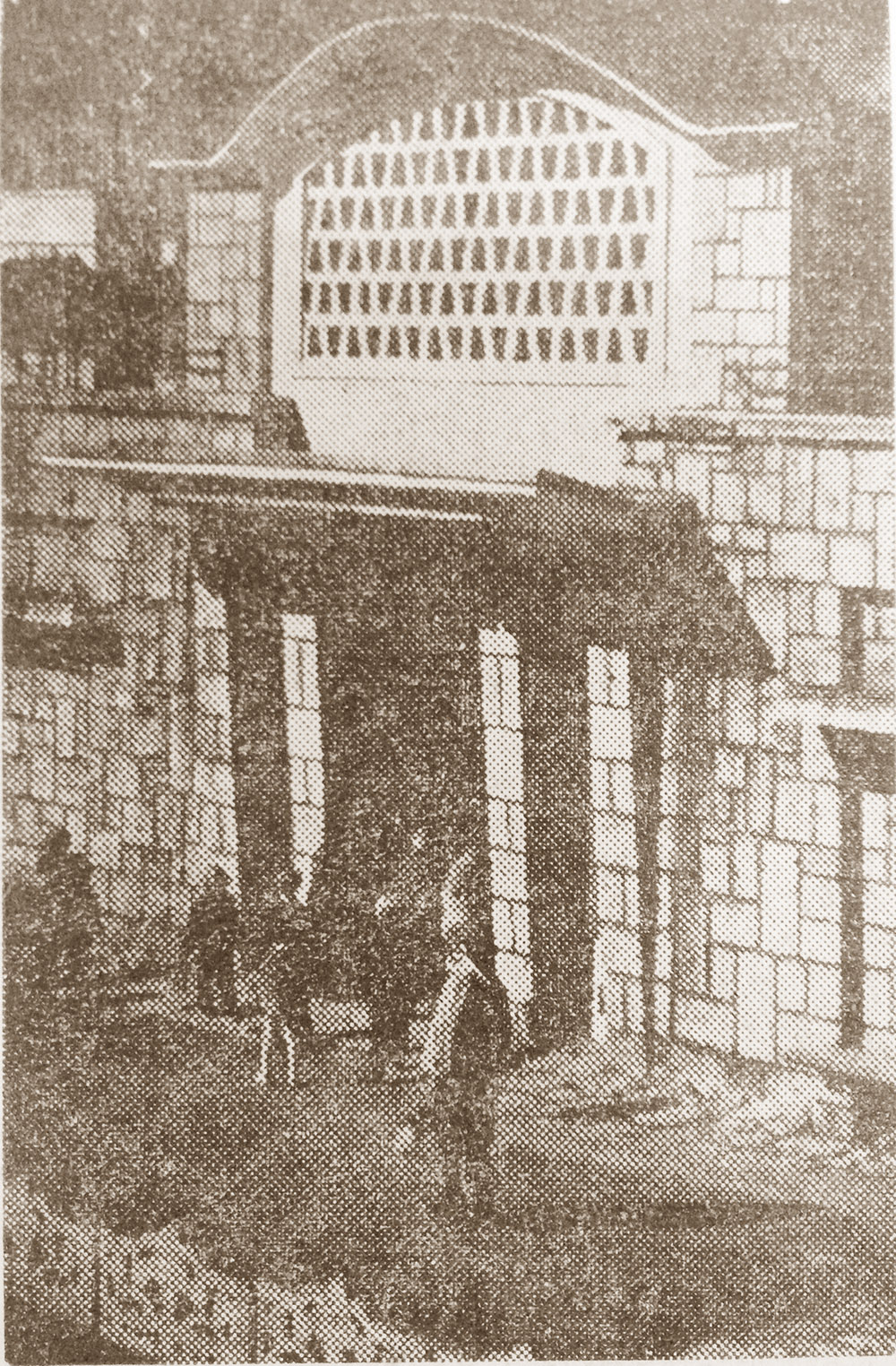 Visszatekintő (április 18.)