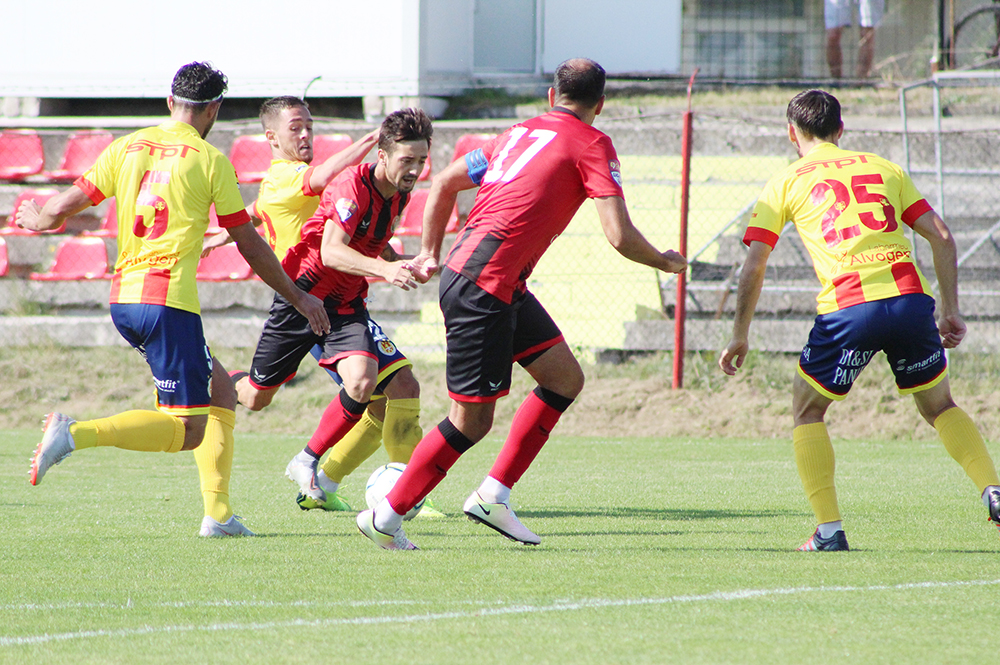 Csak egy pontot szereztek