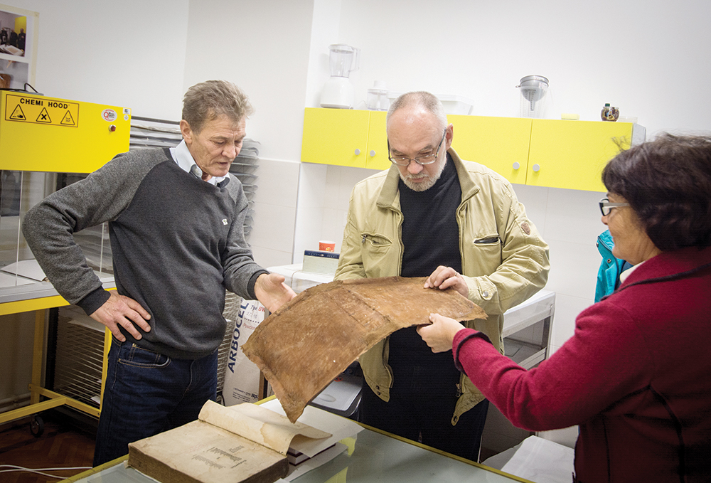 Kincsként kezelik az összegyűjtött dokumentumokat