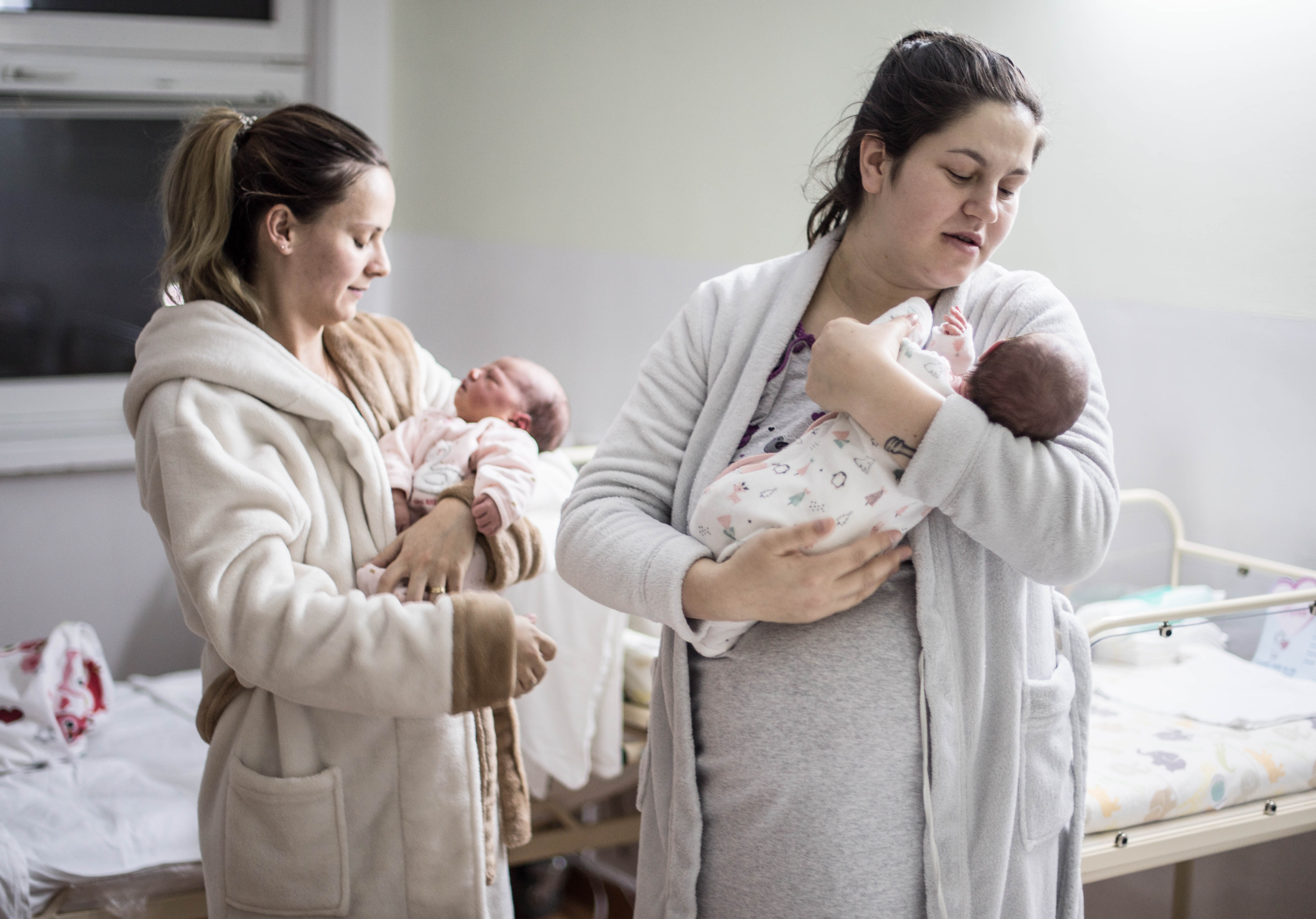 Zömében lányok születtek az év első napjaiban: Fiú az év első Hargita megyei babája