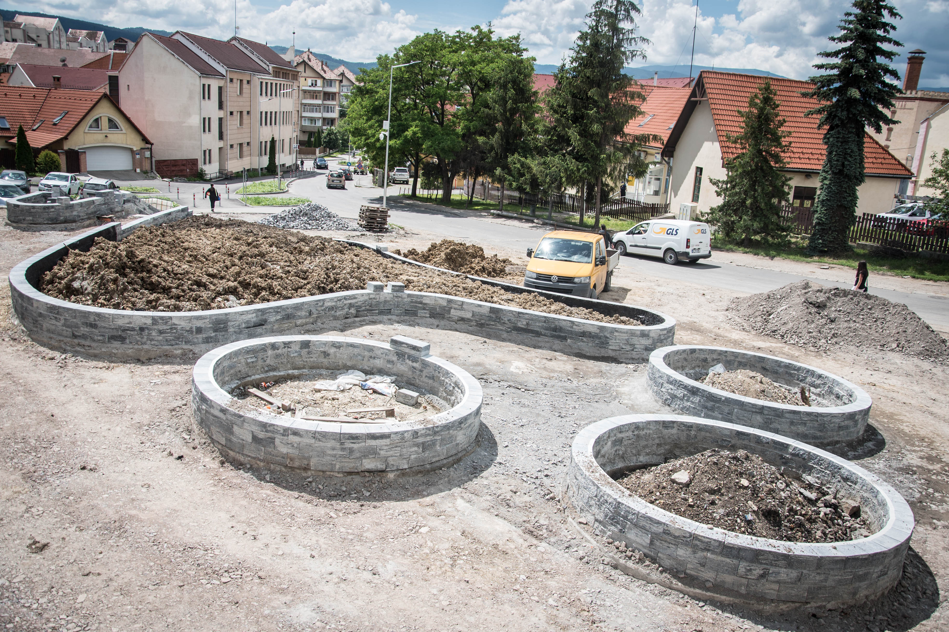 Új arculatot kap a csíkszeredai Kalász negyed