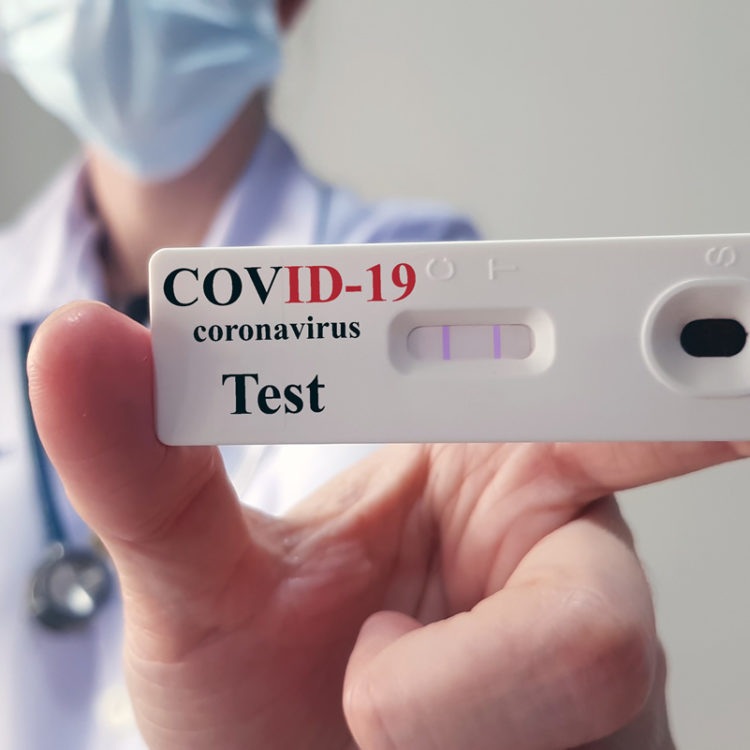 Rugalmasabb lesz a tanulók koronavírus-tesztelésének időpontja
