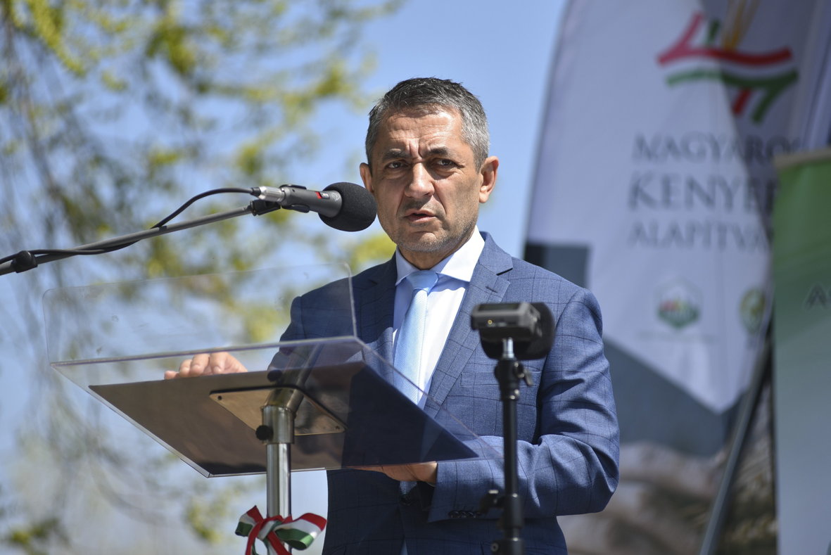 Potápi Árpád János: Magyarország támogatja a FUEN létezését és működését