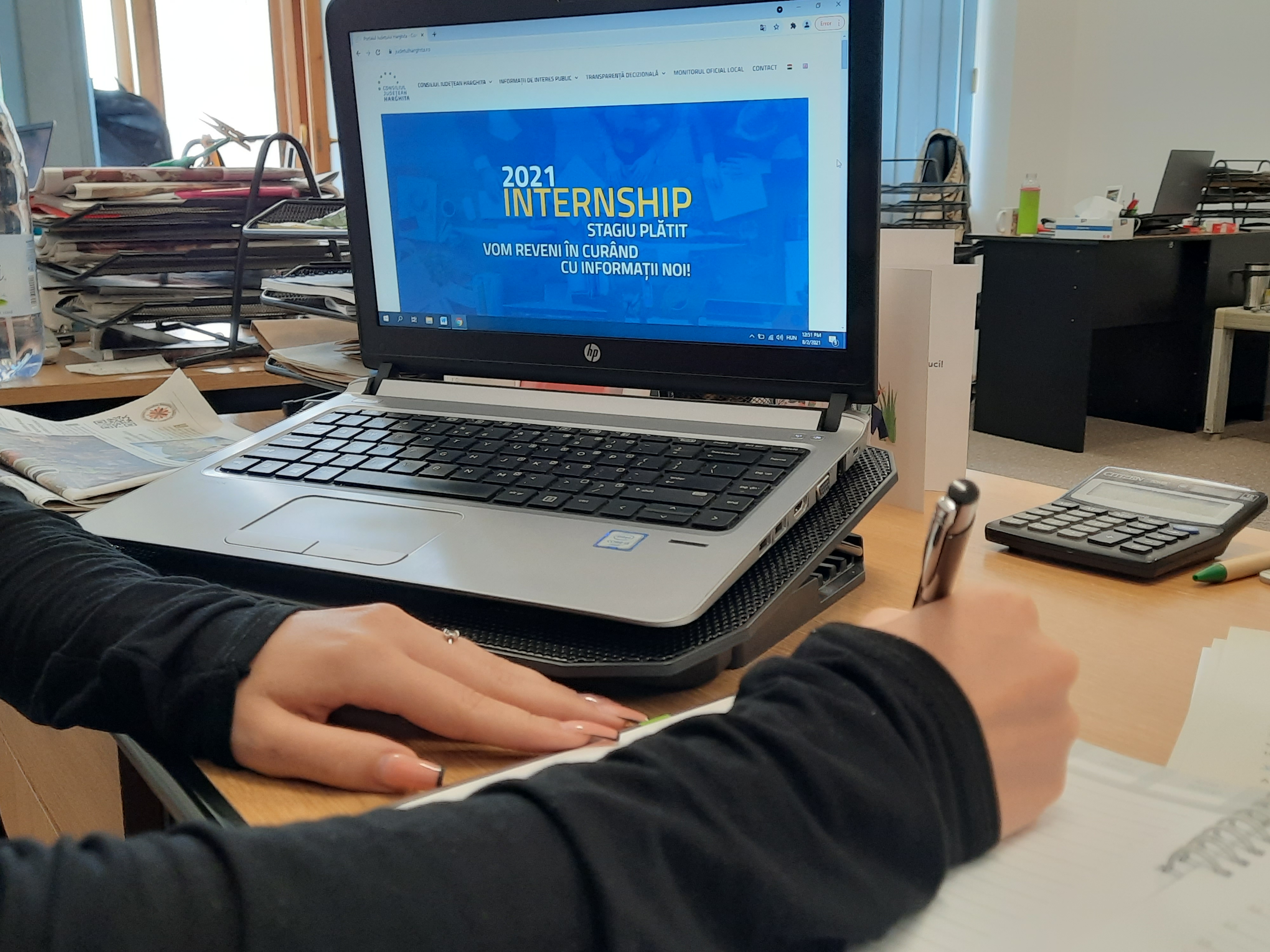 Segítik a frissen végzetteket az elhelyezkedésben