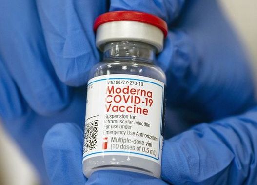 12–17 évesek számára is lehet igényelni a Moderna vakcináját