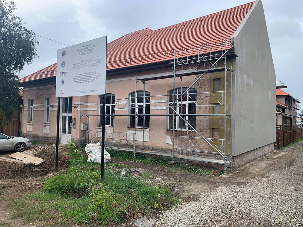 Csíkcsicsói iskola: renoválják és bővítik