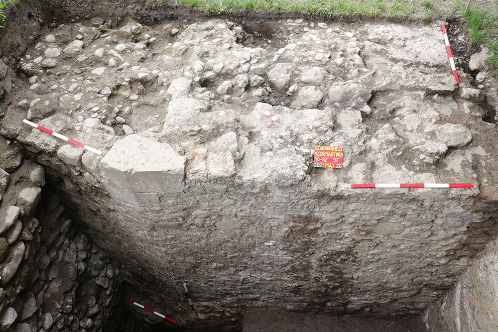 Jó irányt vett a Székelytámadt-vár kutatása